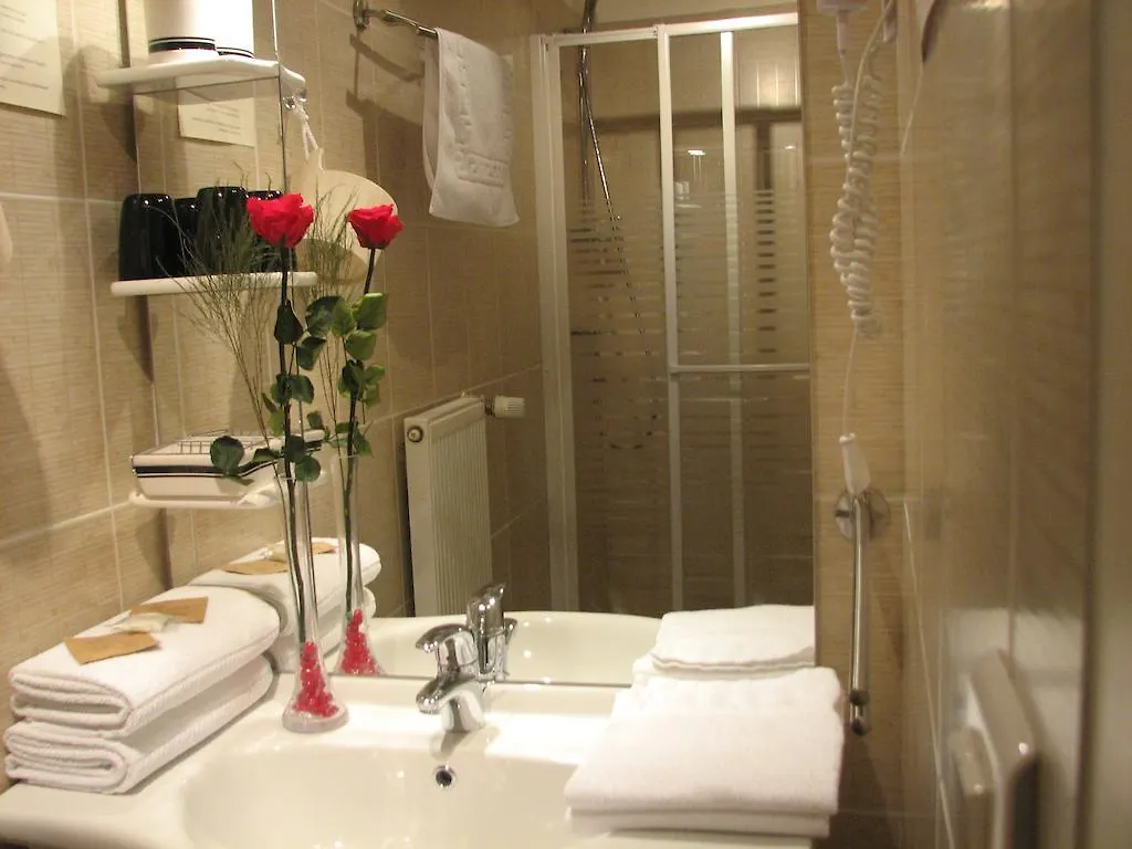 Le Pas De L'Ane Chambres D'Hotes Saint-Ondras 4*,