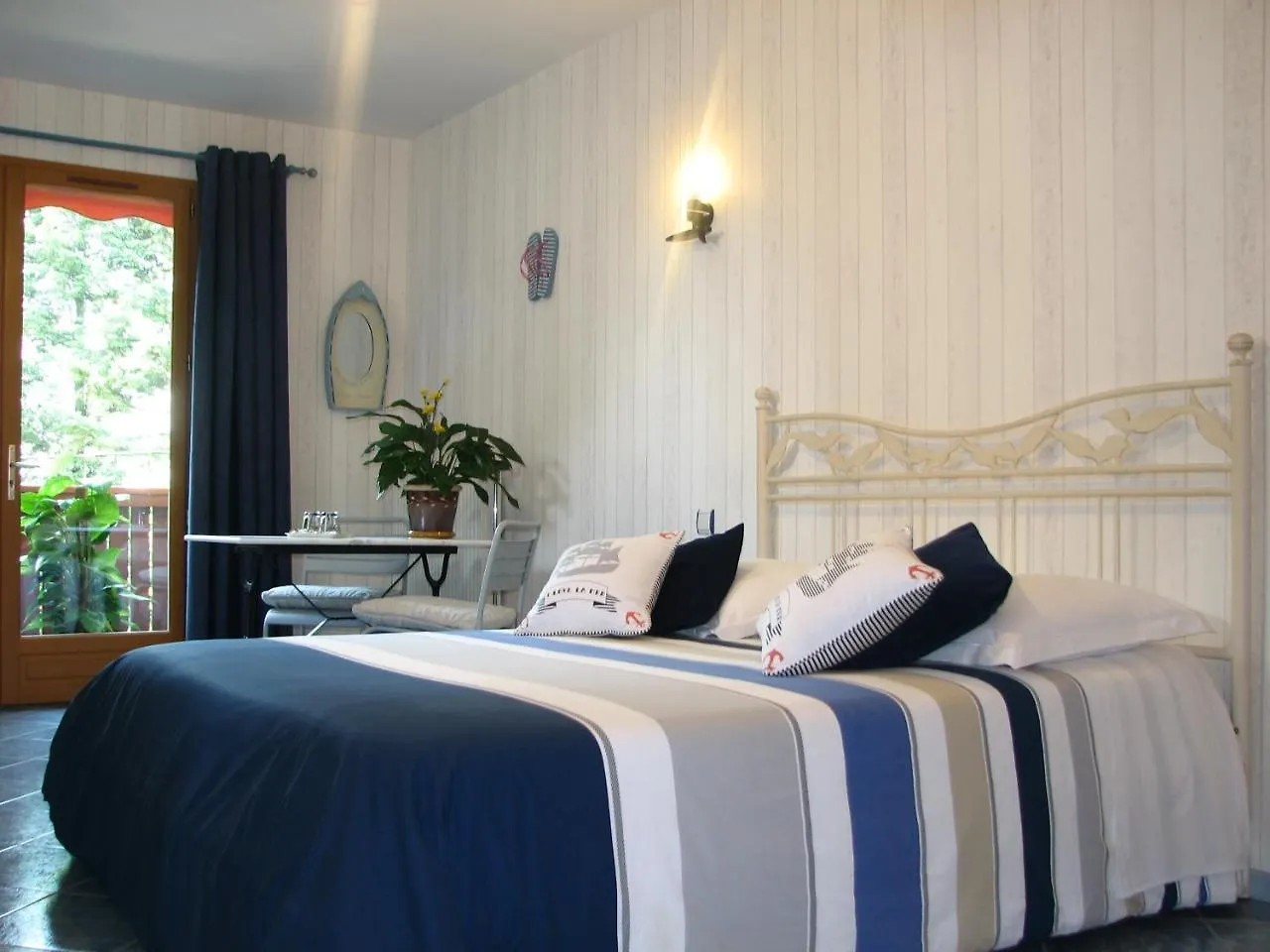 Bed and Breakfast Le Pas De L'Ane Chambres D'Hotes Saint-Ondras